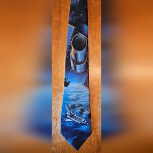 Vintage Ralph Marlin 1992 Hubble and the shuttle neck tie